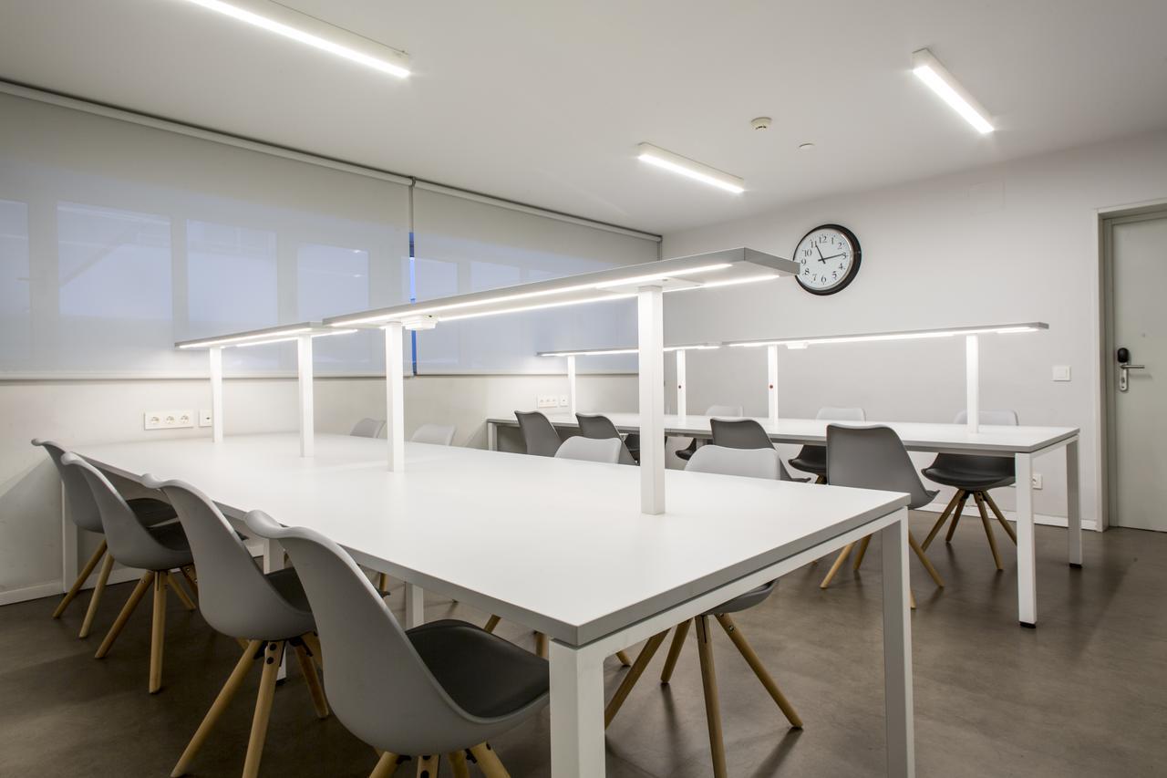Residencia Universitaria Resa Claudio Coello Madrid Exterior photo